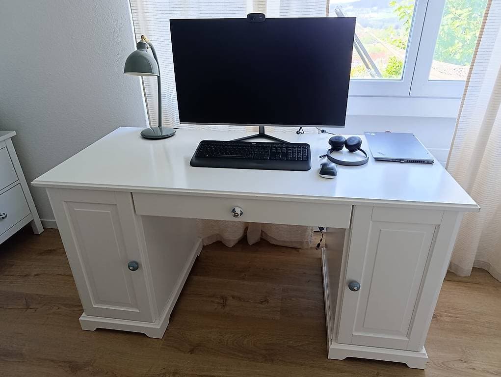 Gratis Schreibtisch