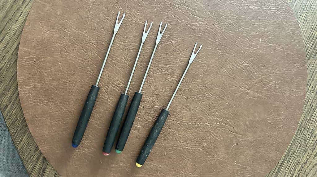 4 fourchettes à fondues