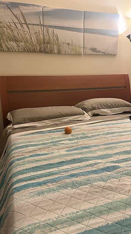 Regalo letto, comodini e materasso
