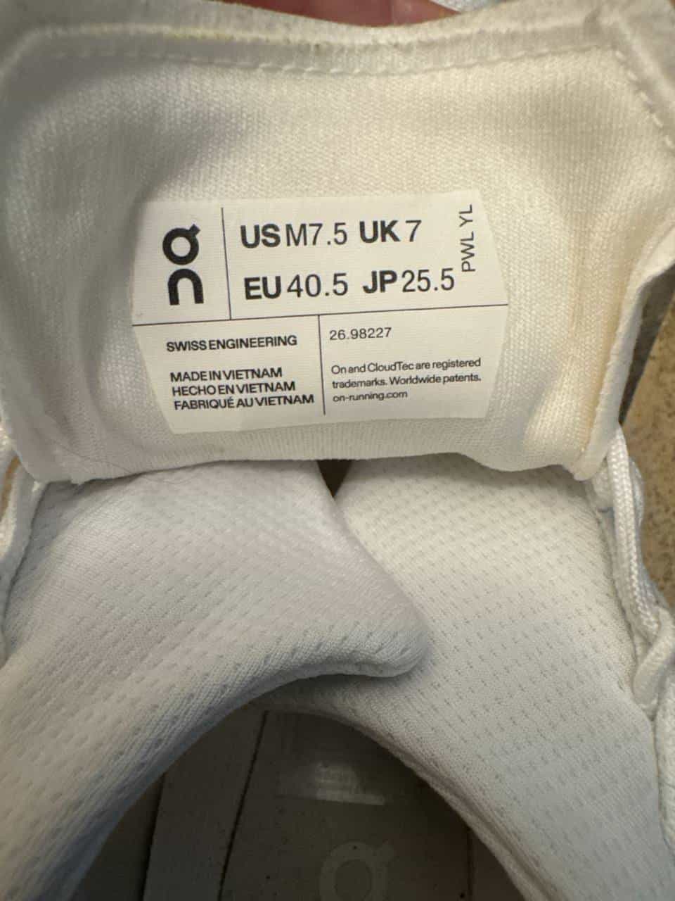 On Running Schuhe EU 40.5 weiss