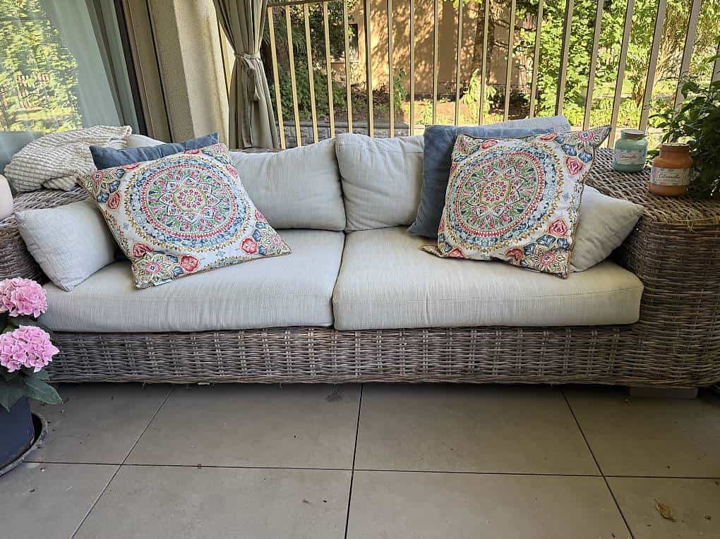 Gratis Rattan Lounge
