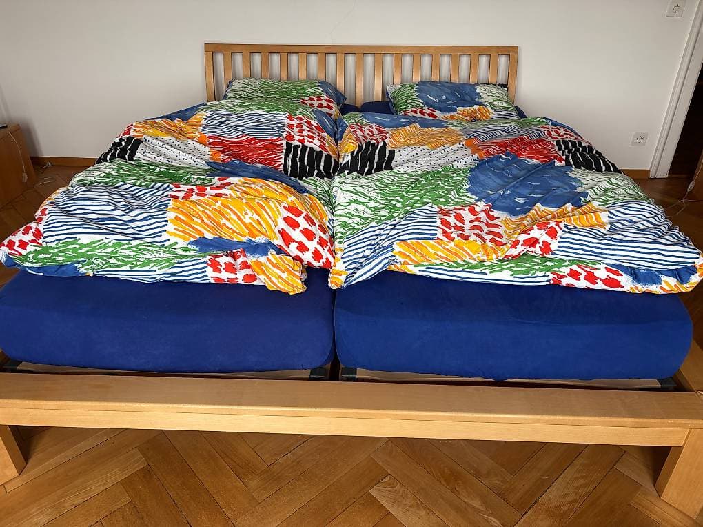 Doppelbett Massivholz