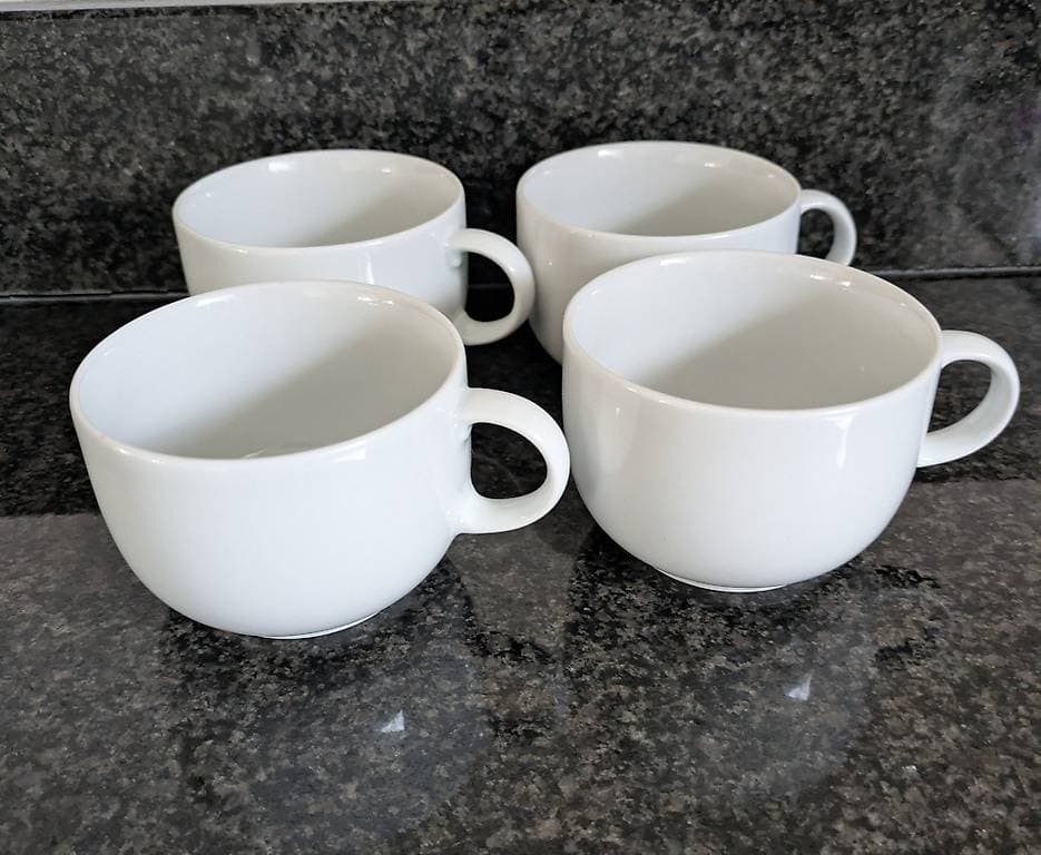 4 Tassen von Langenthal