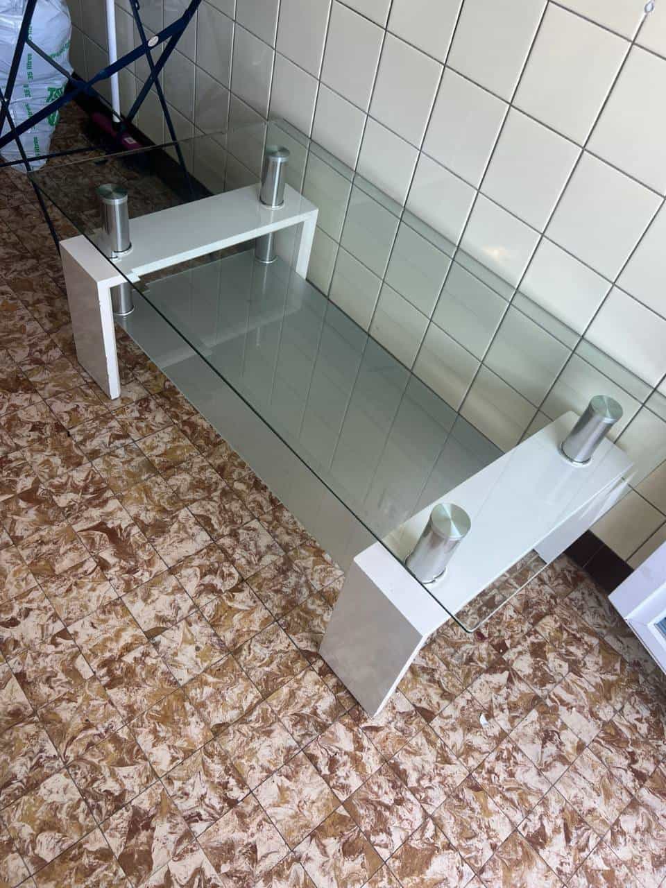 Table basse en verre