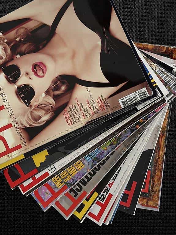 Magazines PHOTO