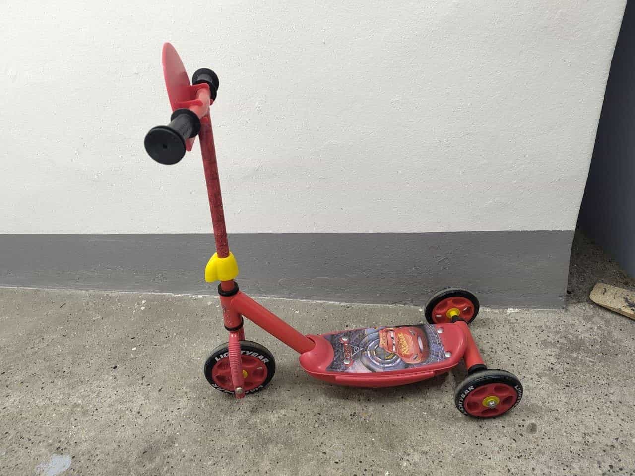 Kinderschaufel und Opti Ball
