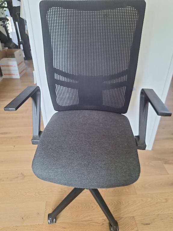 Bürostuhl zu verschenken