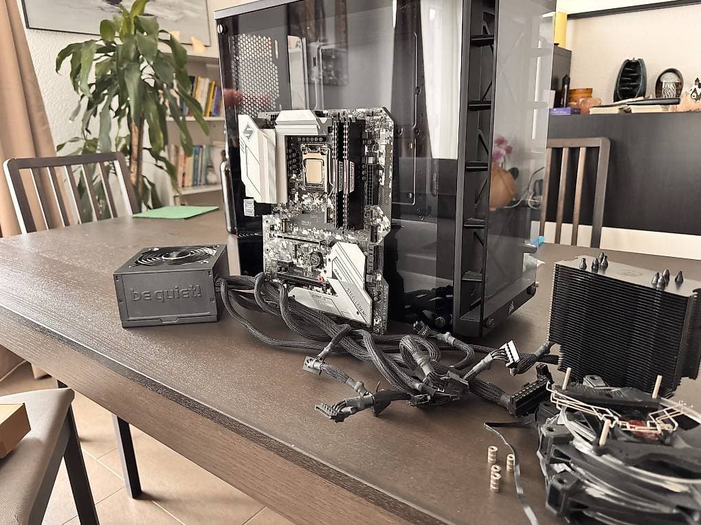 PC / Composants Vente en lot ou séparément (Prix à discuter)