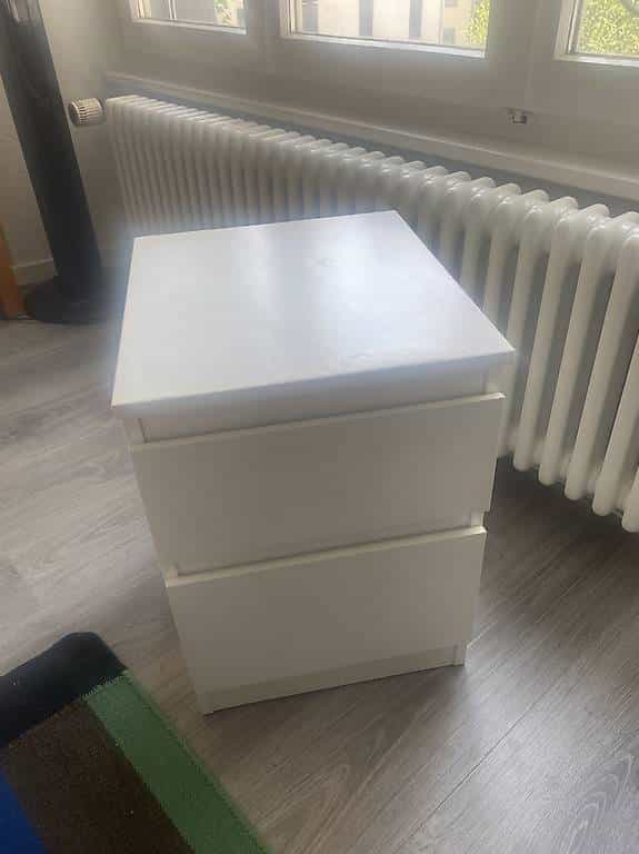 A DONNER Meuble à rangement