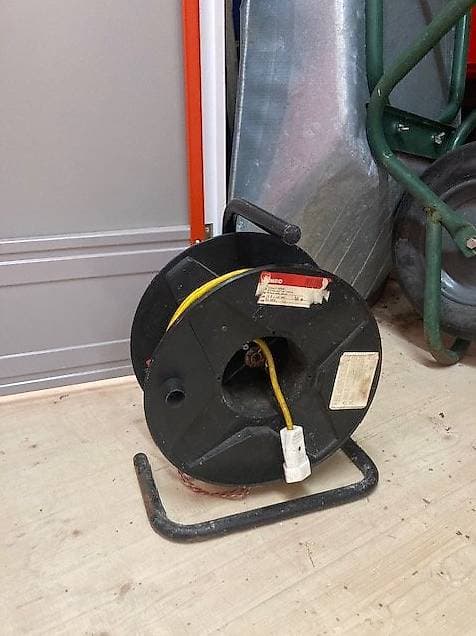 Enrouleur câble électrique