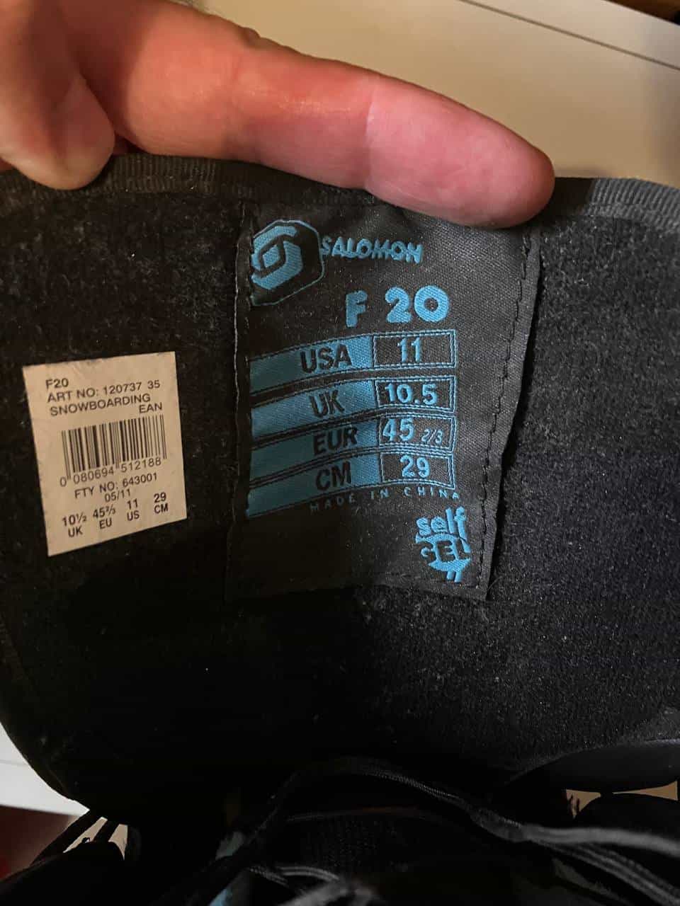 Snowboard-Set mit Boots und Bindings