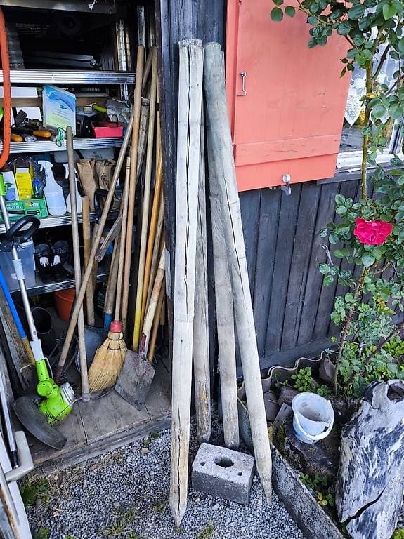 Holzpfosten Rund ca 180cm lang