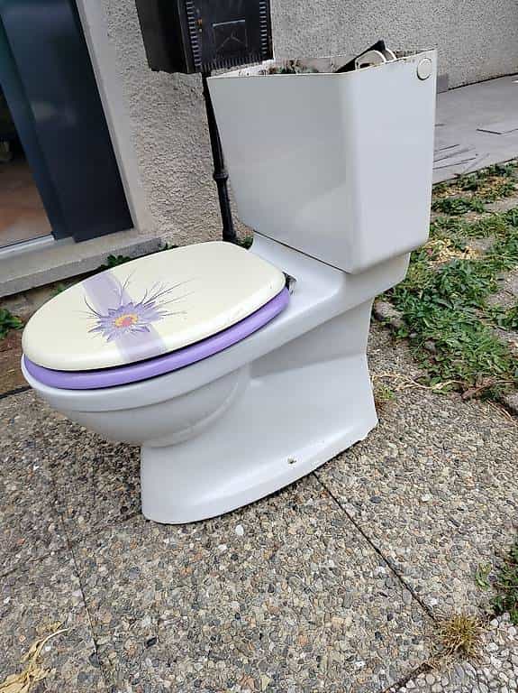 Regalo wc con cassetta usato