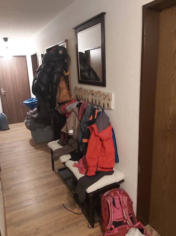 Massive Buche Schrank/Bank/Spiegel