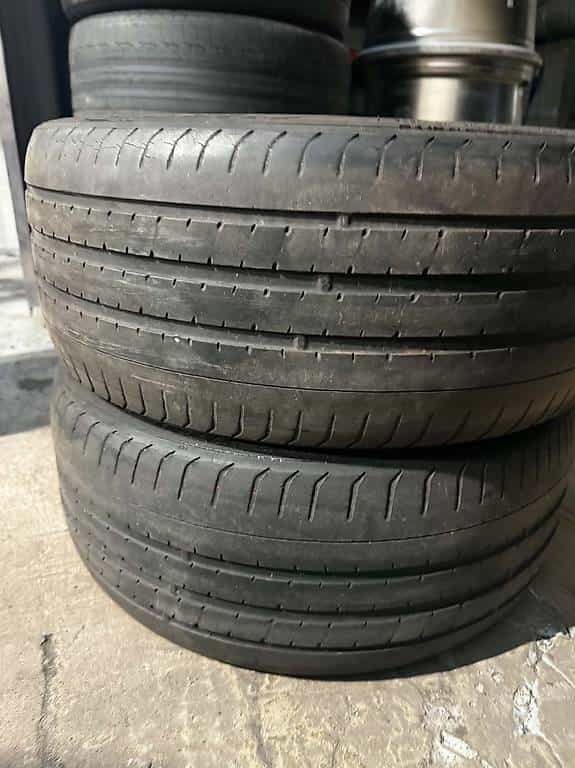 Gratis Reifen/Pneu 235/35ZR19
