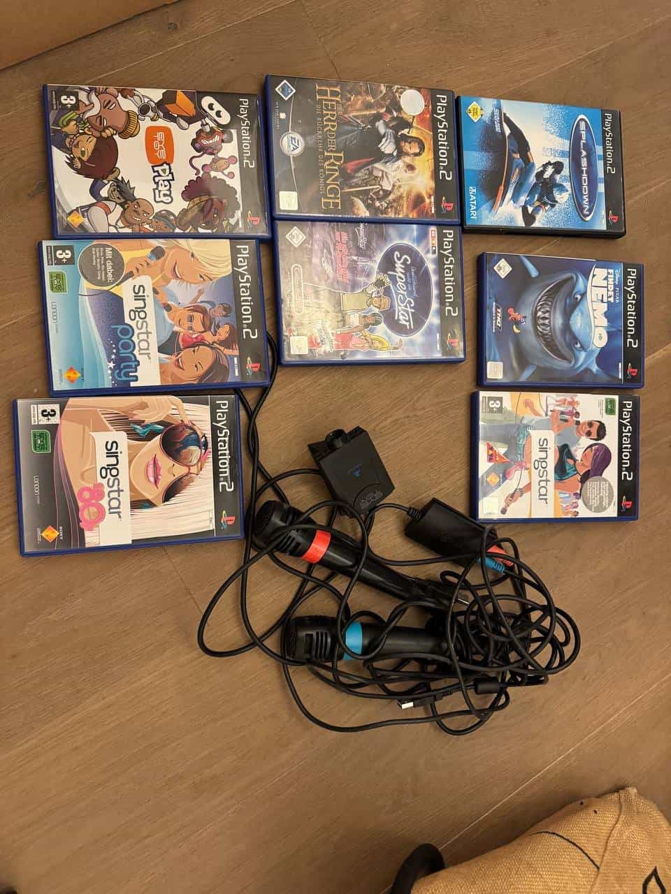 Playstation 2 Spiele mit Mikrofone und Kamera