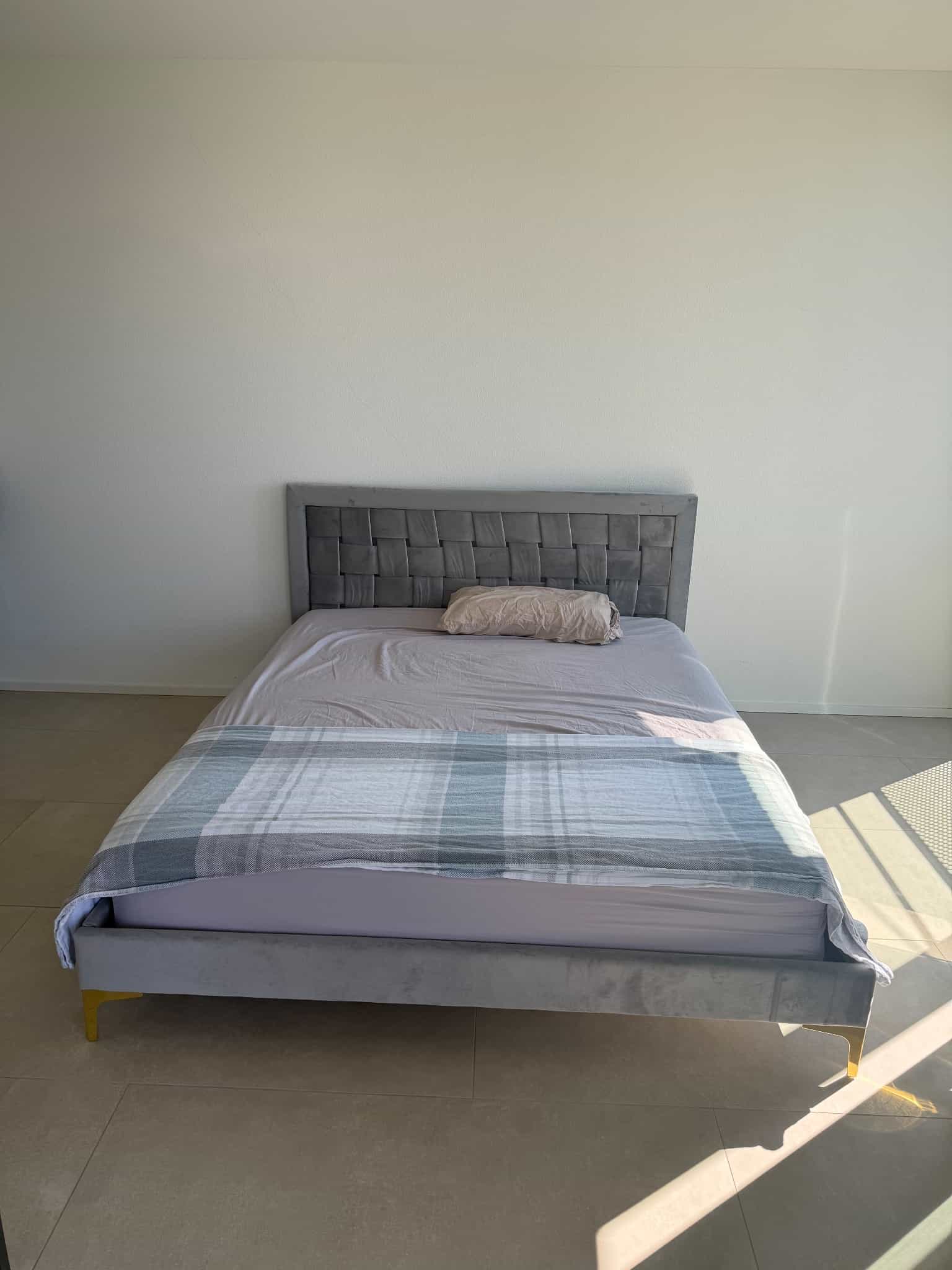 Bed frame grey upholstered, wood legs