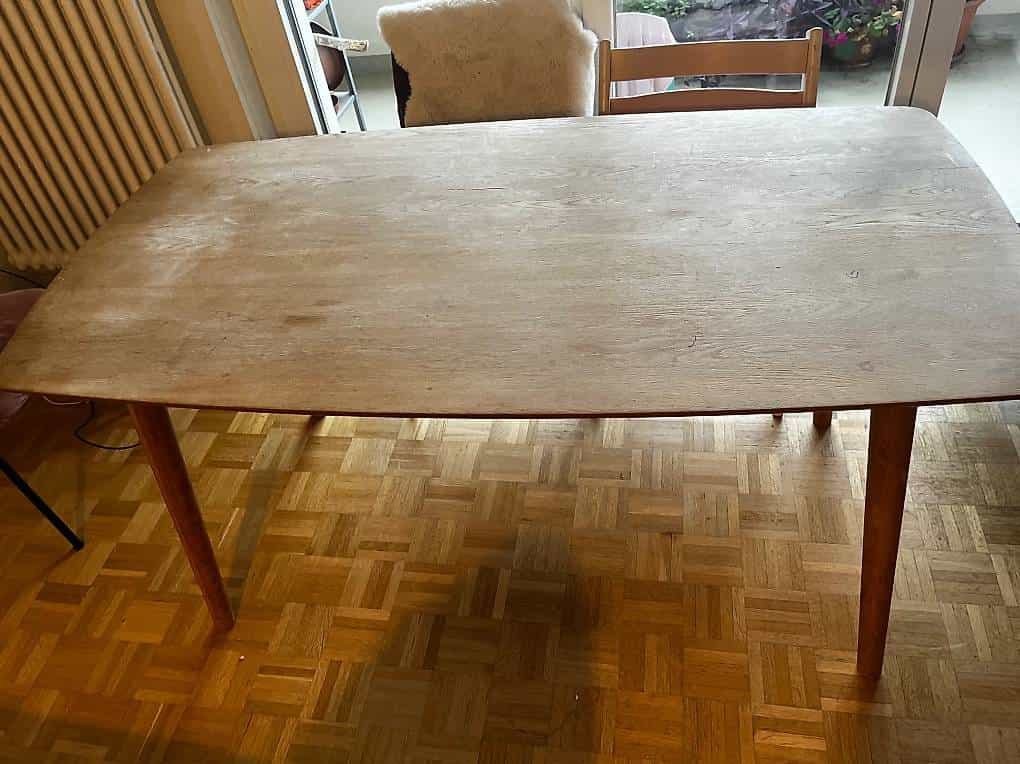 Table à manger à donner