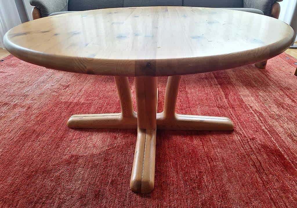 Klubtisch