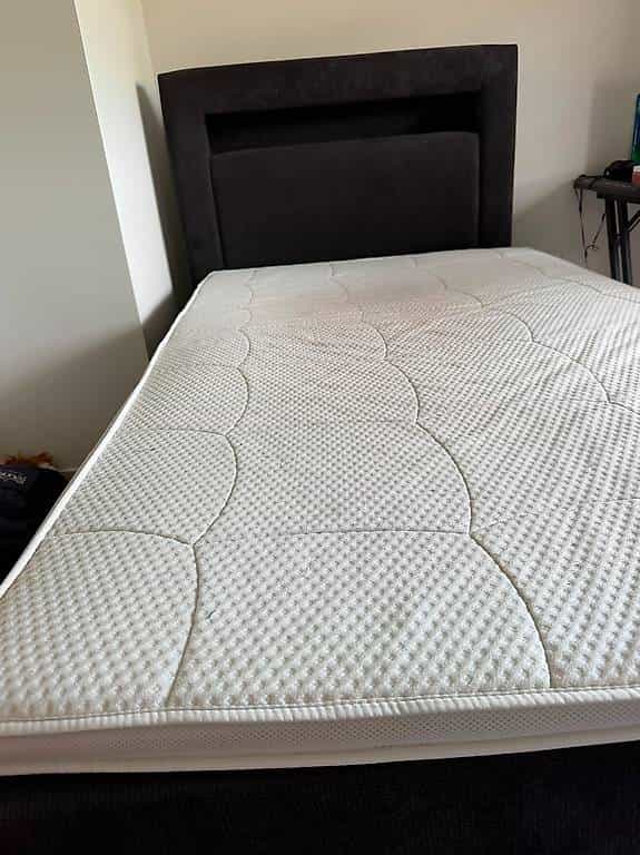 Boxspringbett Gratis zur Abholung in Opfikon