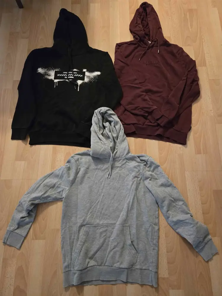 * Reserviert *
Kleider Packet S/M