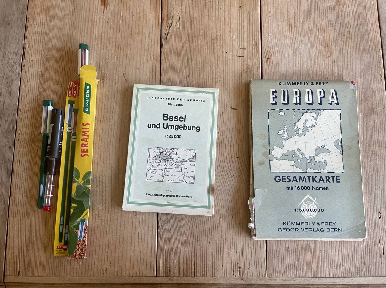 Diverses Material und Karten