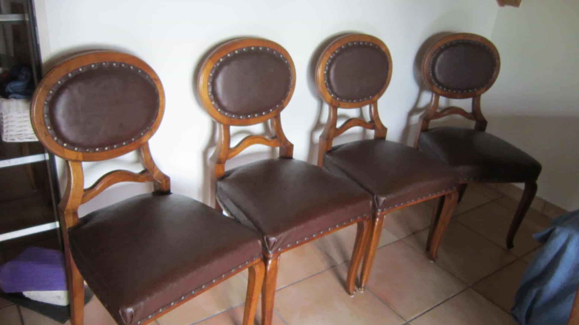 6 bequeme Esszimmerstühle Holz, braunes Kunstleder
