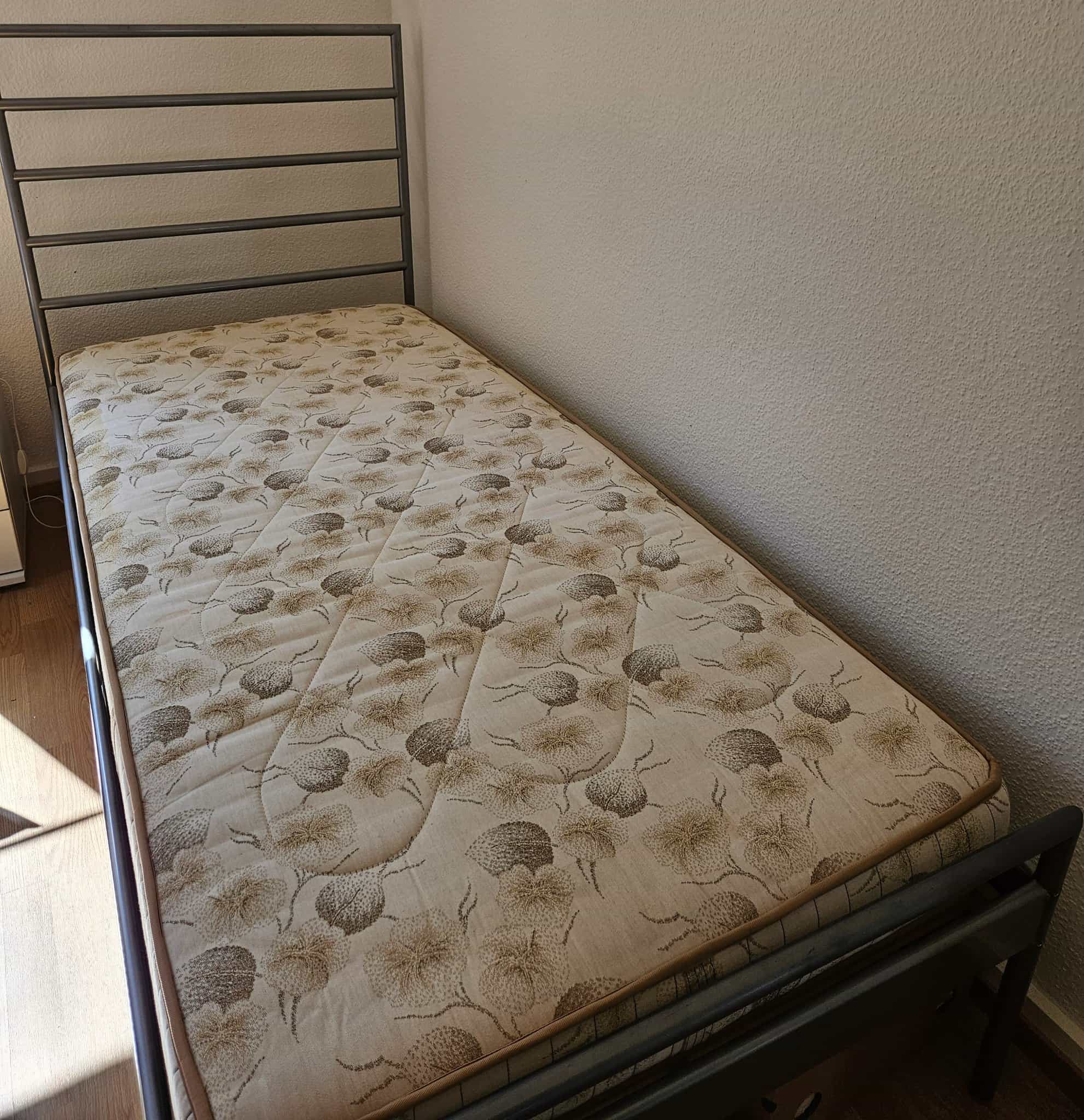 Bett mit Matratze, Metall, 90x200
