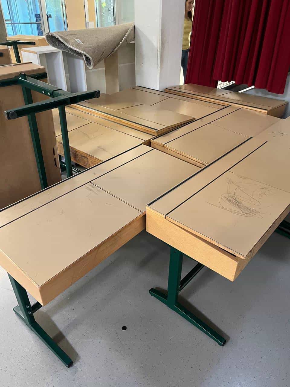 Kinderpulte (doppelt)