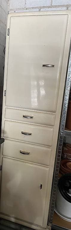 Schrank