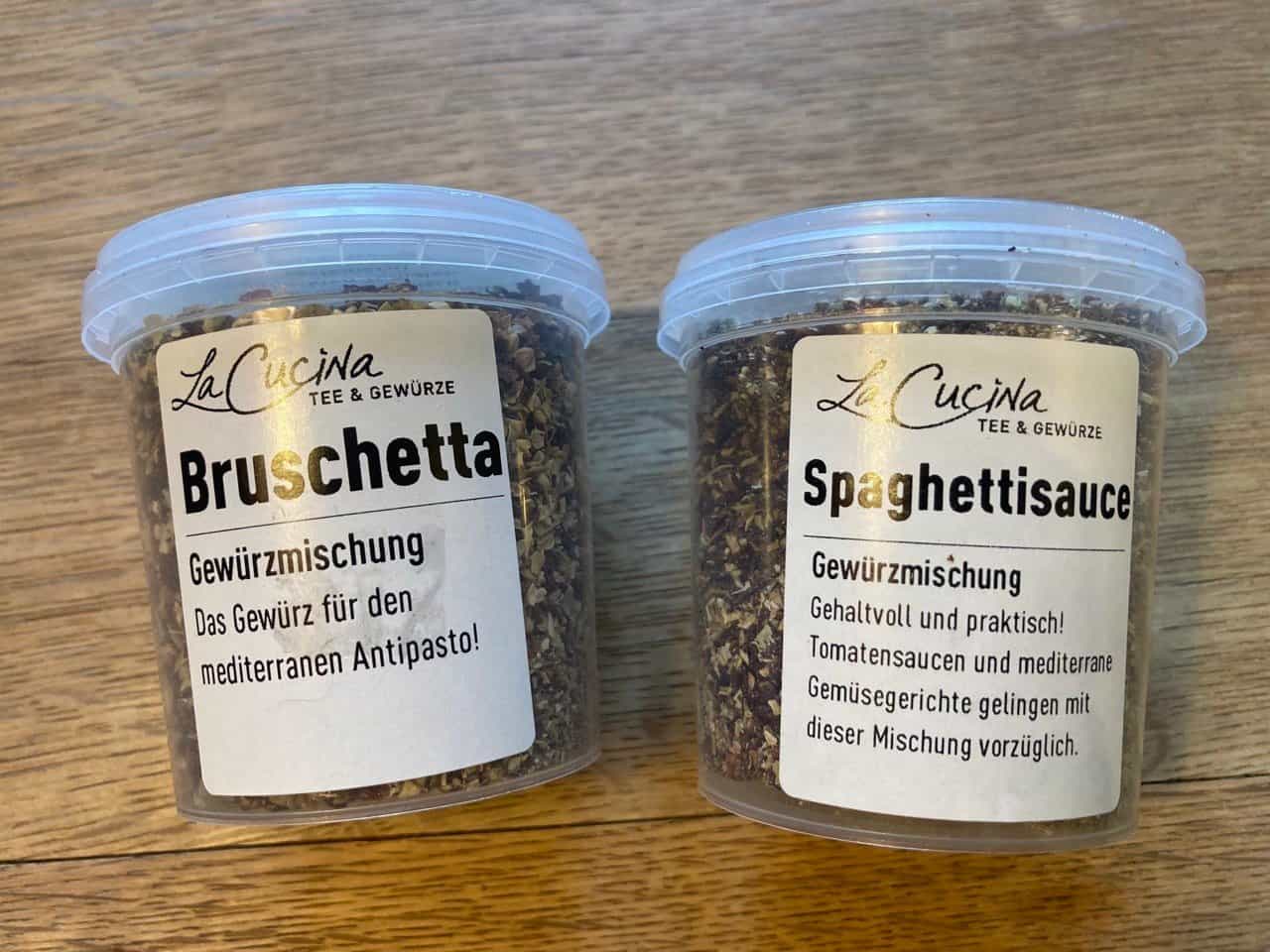Lebensmittel und Gewürze (teilweise abgelaufen)