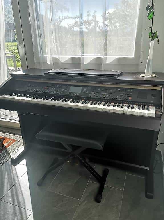 E-Piano Yamaha Clavinova