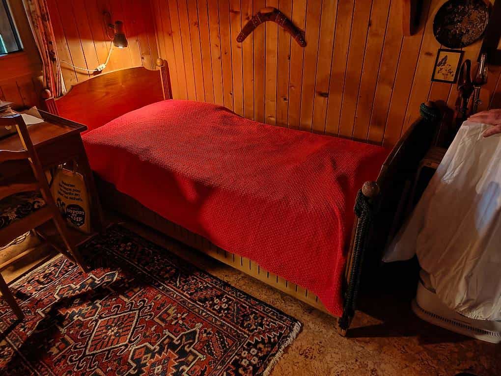 2 lits en bois massif avec matelas 80x190 cm