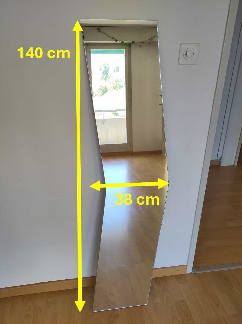 Spiegel, 140 x 38 cm, wie neu