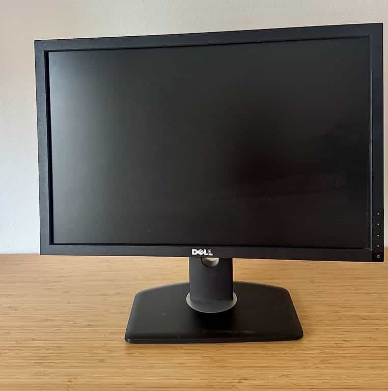 Monitor von Dell zu verschenken