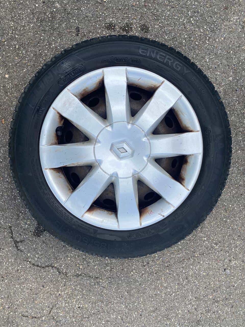 4 Räder mit Michelin-Reifen 185/60 R15
