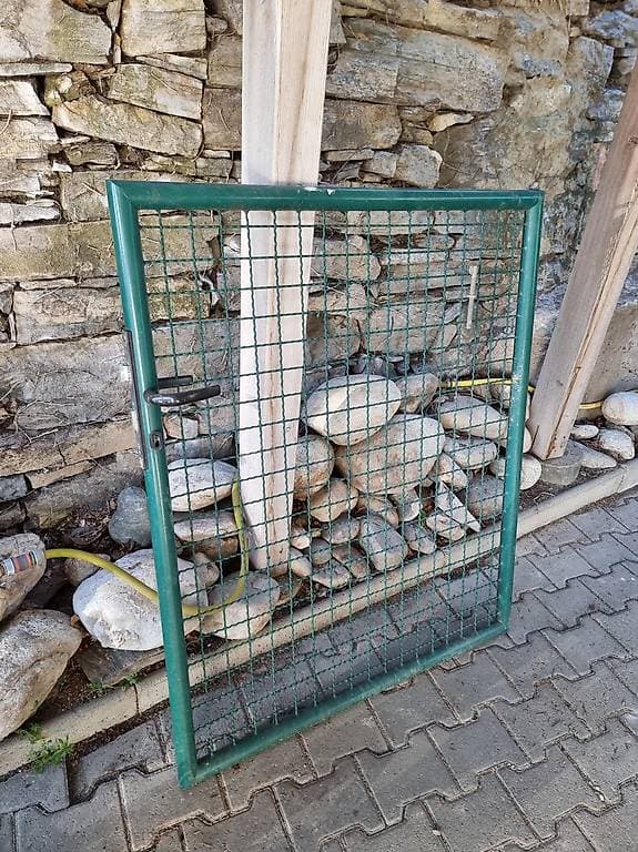 Gartentor und 10 m Zaun zu verschenken