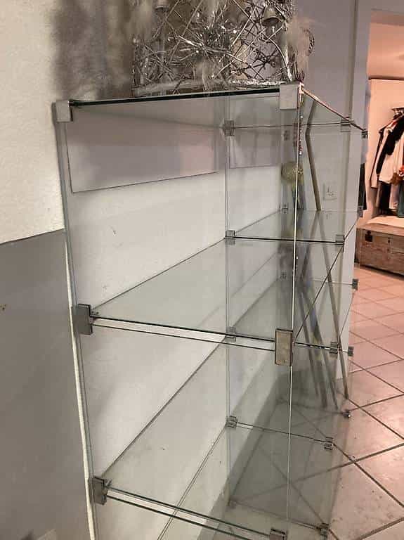 Étagères en verre