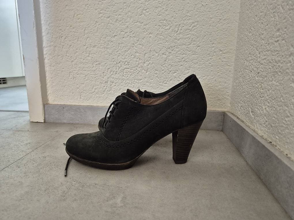 Damenschuhe schwarz, Grösse 37