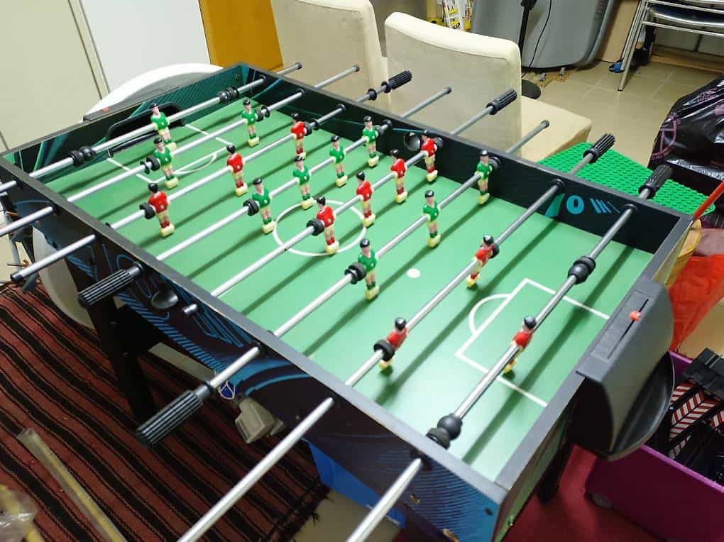 Regalo tavolo da gioco per bambini (calcetto, biliardo)