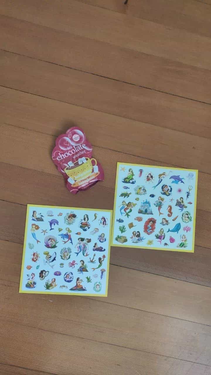 Kinder-Sticker und Puzzle