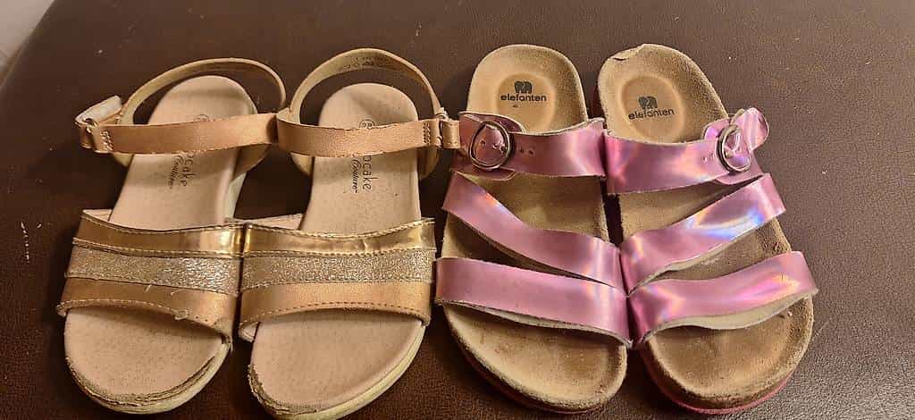 Sandalettes à donner taille 28 et 30