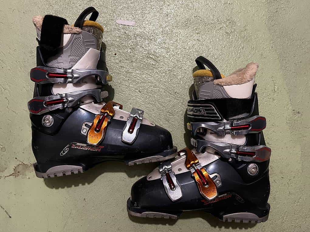 Skischuhe 298 mm