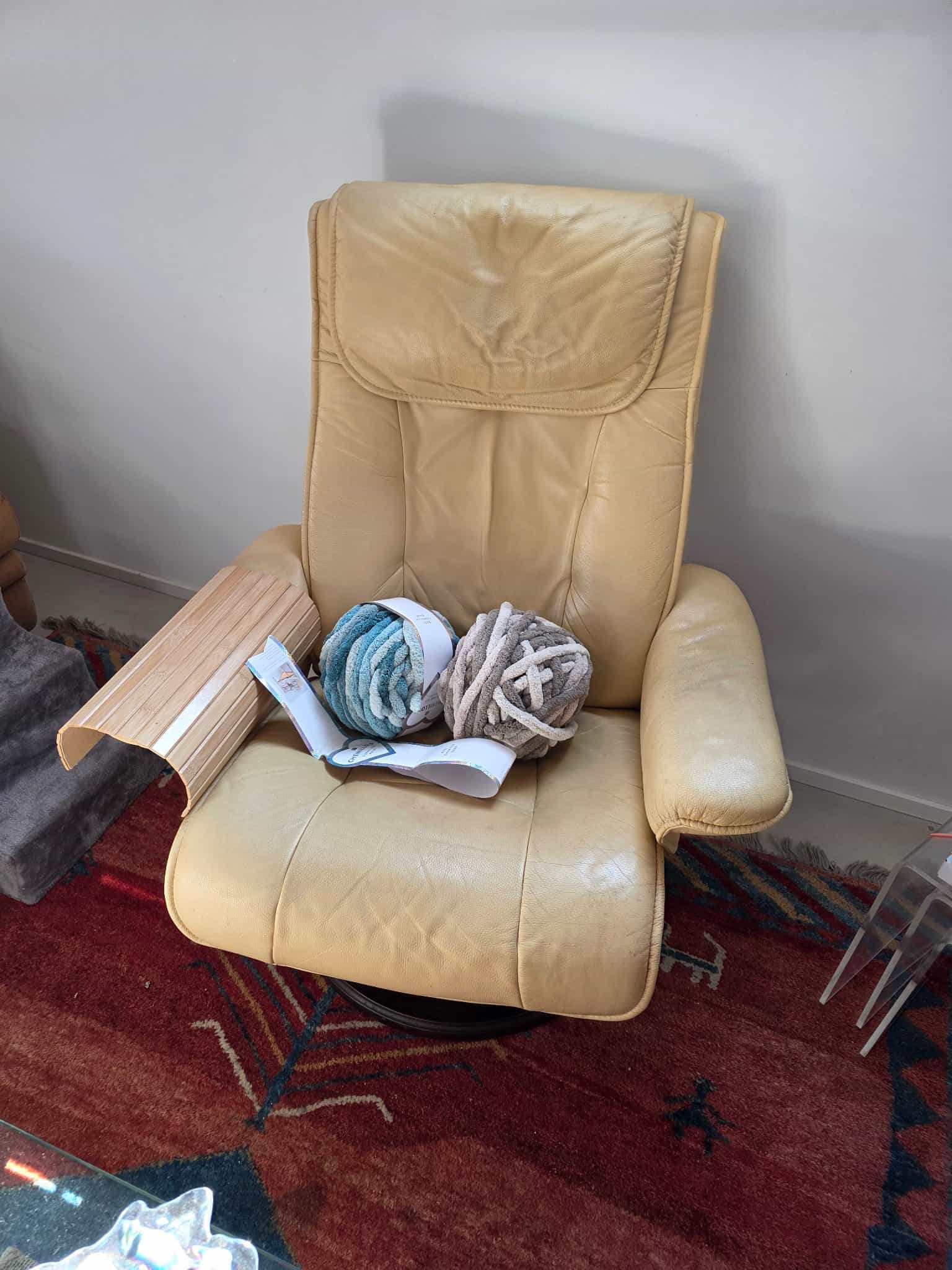 Fauteuil inclinable en cuir beige