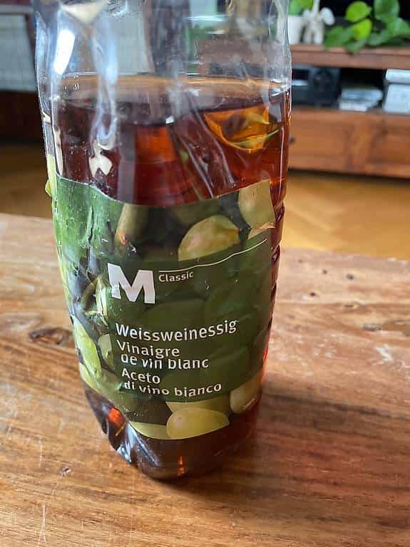 À donner: bouteille de vinaigre de vin blanc