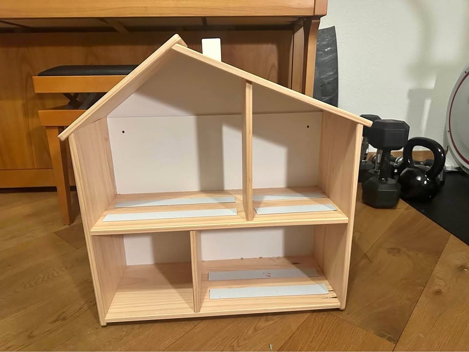 Puppenhaus / Tonie Regal