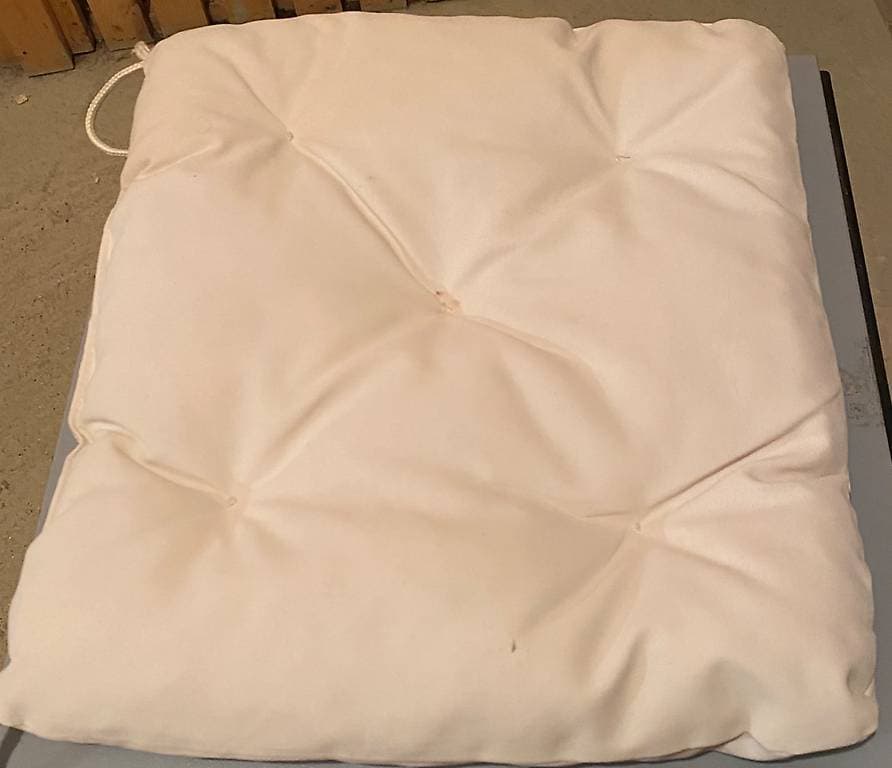 Coussin de chaise, beige clair, 40/35x38x7 cm