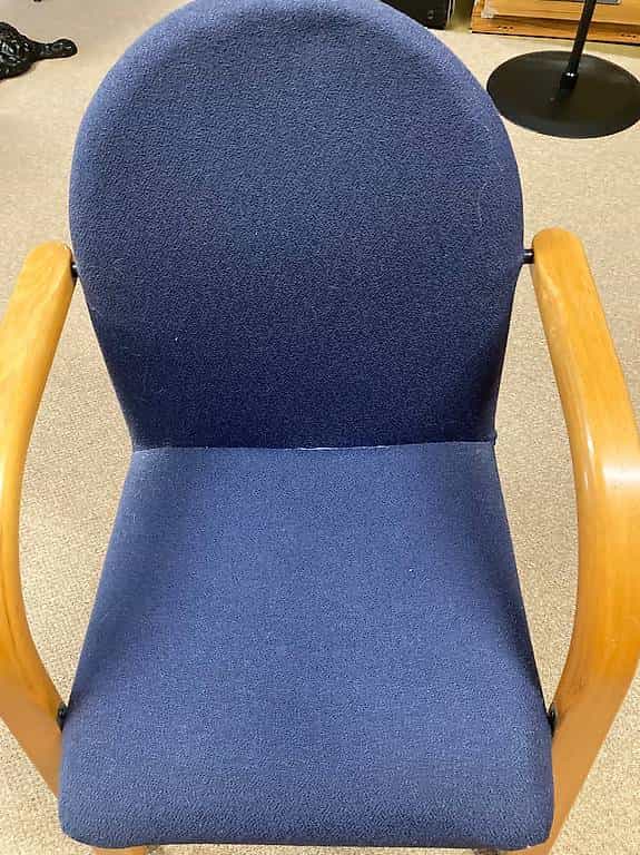 2 sehr bequeme Stühle