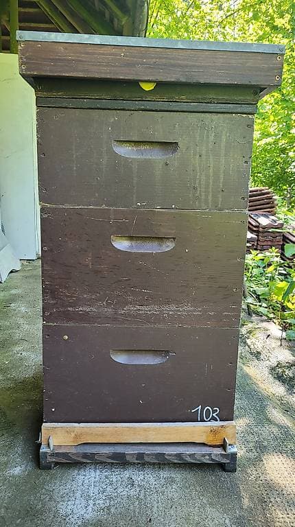 2 Langstroth Imker - Magazine und 1 Ablegerkasten