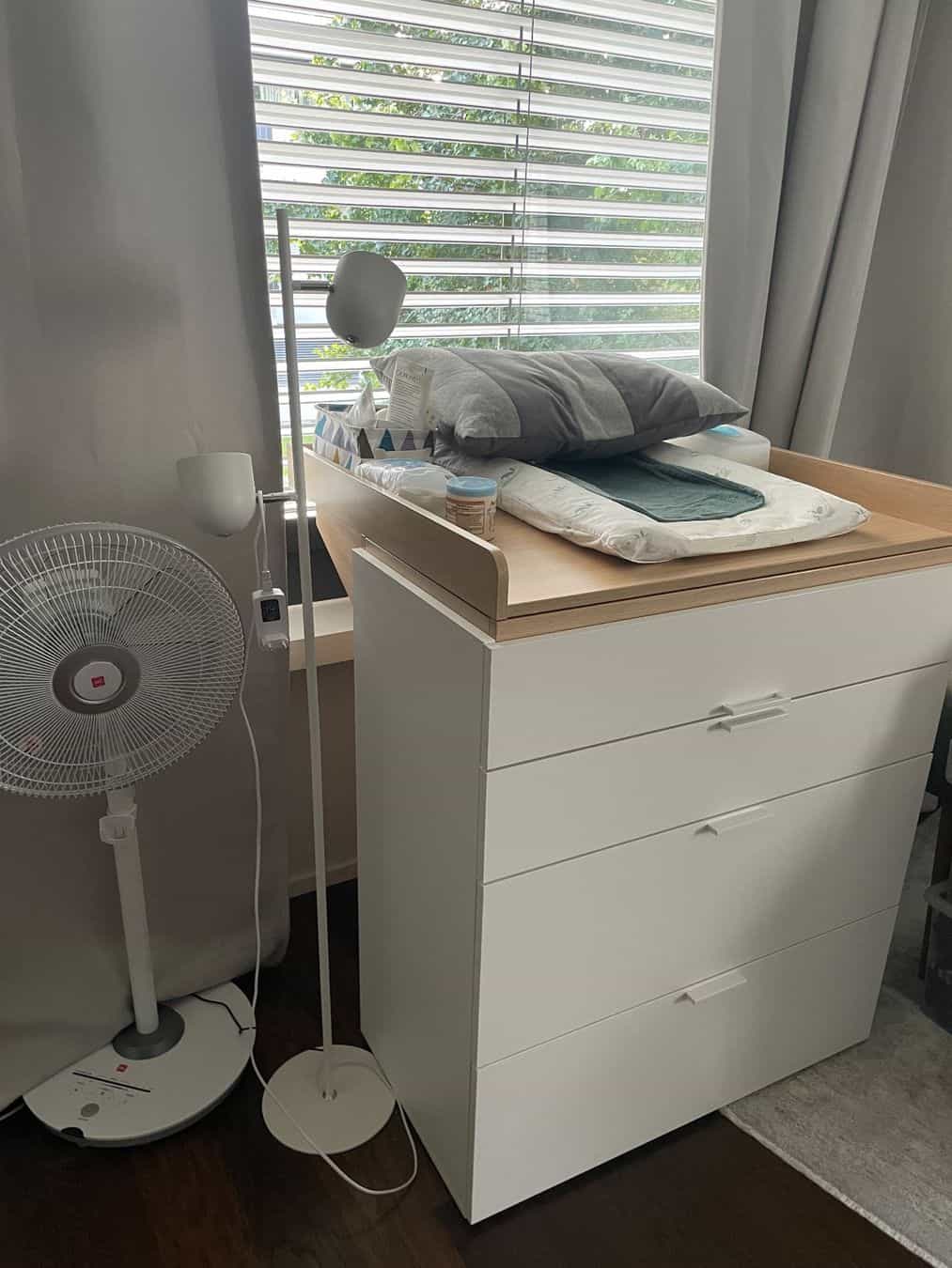 Vox 4 You 3-in-1 Cot Bed & Changing station with drawers